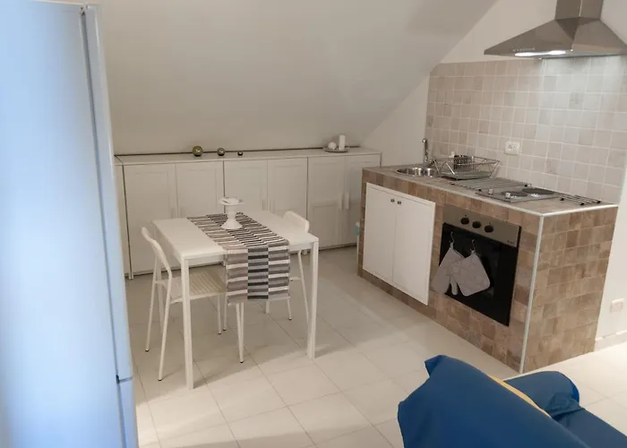 Διαμέρισμα La Mansarda Di Nemi Τραπάνι